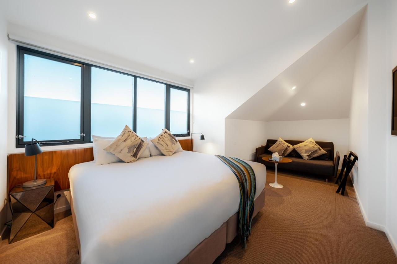 Opera House & Harbour Bridge View Penthouse