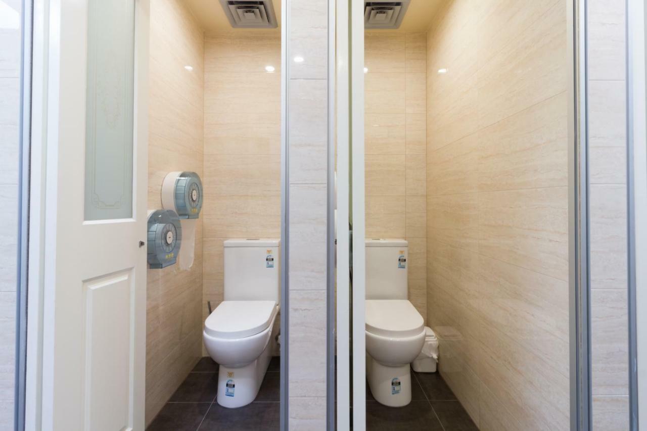 Single Room,1743314101:JPEG