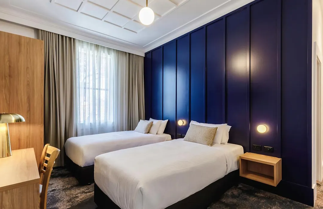 Royal Exhibition Hotel-1