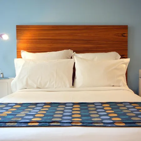 Cambridge Hotel Sydney-3